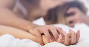 ضبط راقصة وعاملة بملهى ليلى فى الغردقة لجمعهما بين زوجين - اليوم السابع