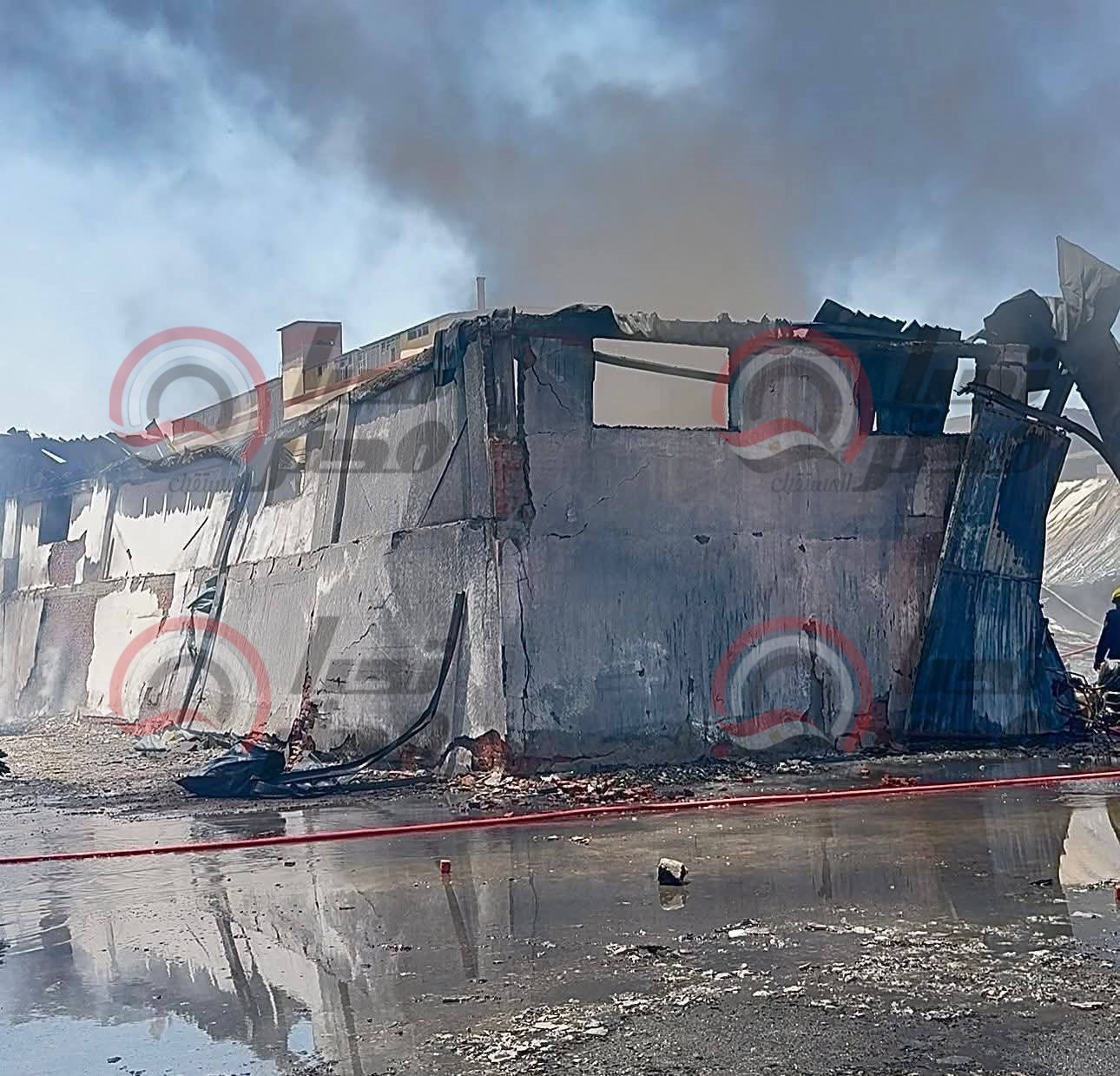 187046-حريق-المصنع