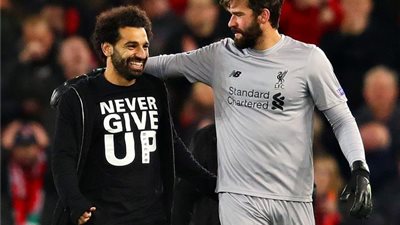 أليسون بيكر ومحمد صلاح    
