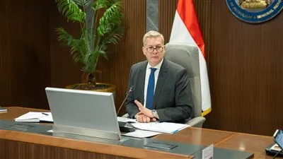 وزير البترول 