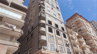 البرج الذى تسبب فى وفاة سيدة وشاب بالمحلة