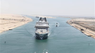 قناة السويس 