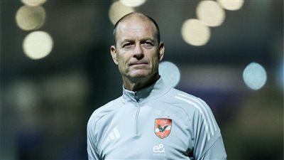 استمرار استبعاد كامويش.. توروب يعلن رسميًا قائمة الأهلي لموا    