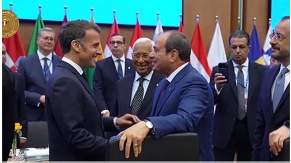 جانب من اللقاء     