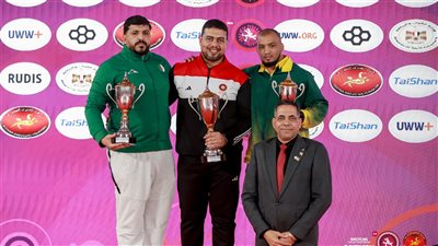 منتخب المصارعة الحرة تحت 20 سنة يتوج بكأس البطولة الأفريقية     