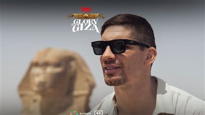 الملاكم ريكو فيرهوفن يزور الأهرامات والمتحف المصري الكبير قب    