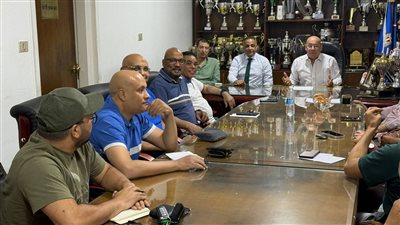 رئيس اتحاد الكاراتيه يناقش تطوير منتخبات الكاتا استعدادًا لل    