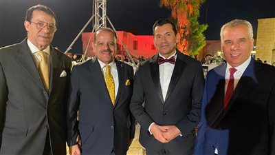 طارق عبد الهادي وسيد عيسى في مقدمة حضور زفاف نجل أشرف صبحي    