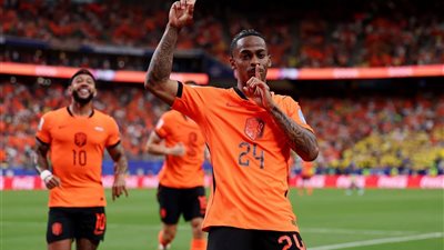 هولندا ضد السويد.. هولندا تكتسح السويد 5-1 وتتصدر المجموعة ب    